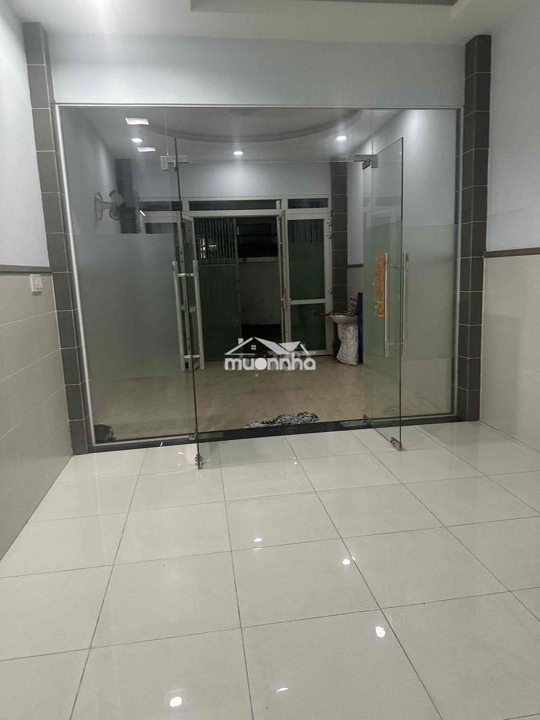 Cho thuê nhà chợ phú định