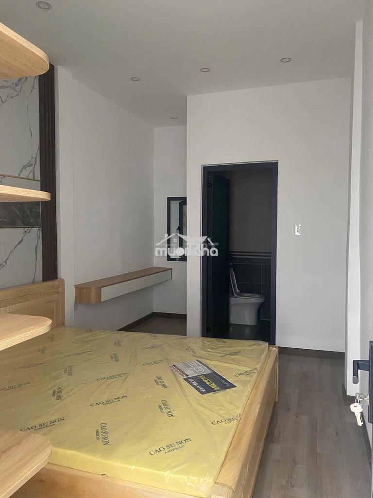 Cho thuê nhà nguyên căn hẻm 185/... nguyễn văn cừ q.5, dt : 80m2 2pn - 3