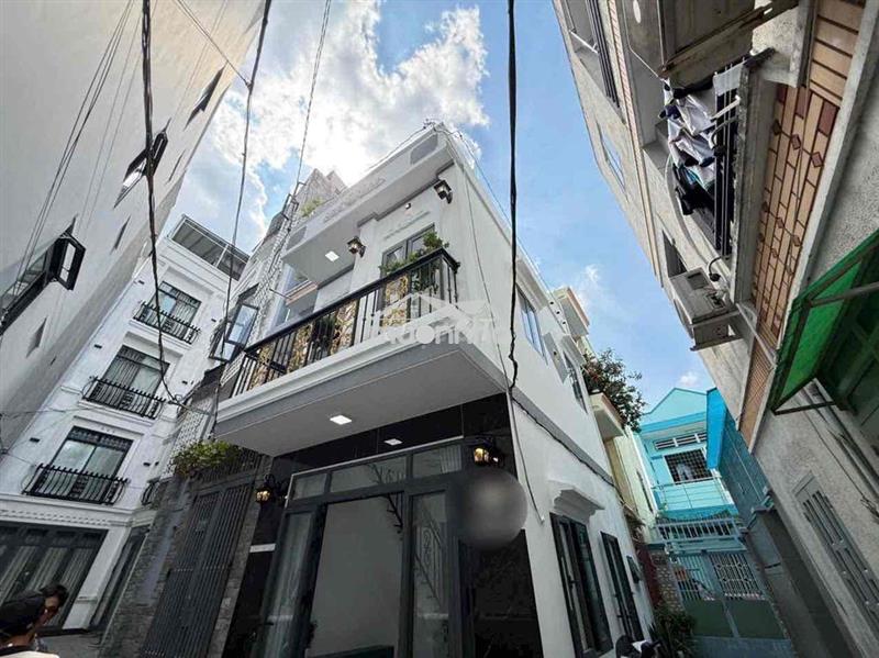 Nhà đẹp 1/ gần trường đh văn lang