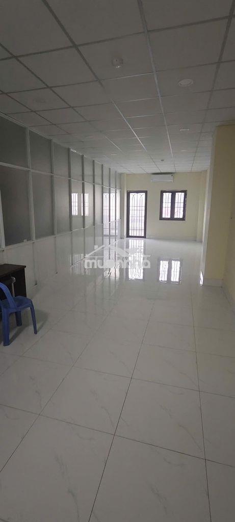 Cho thuê sàn lầu 2 và lầu 4 dt 85m2 giá ưu đãi trong t8. - 4