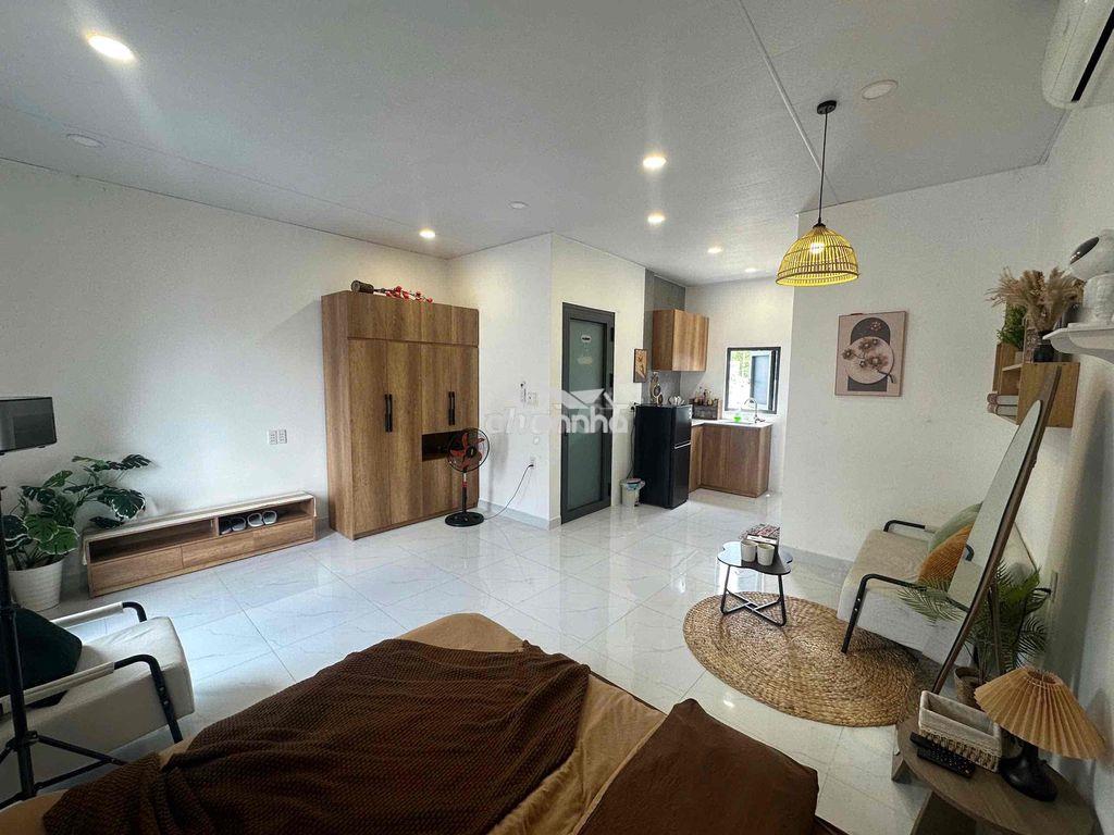 Căn hộ ban công, full nội thất như hình - Ảnh 3
