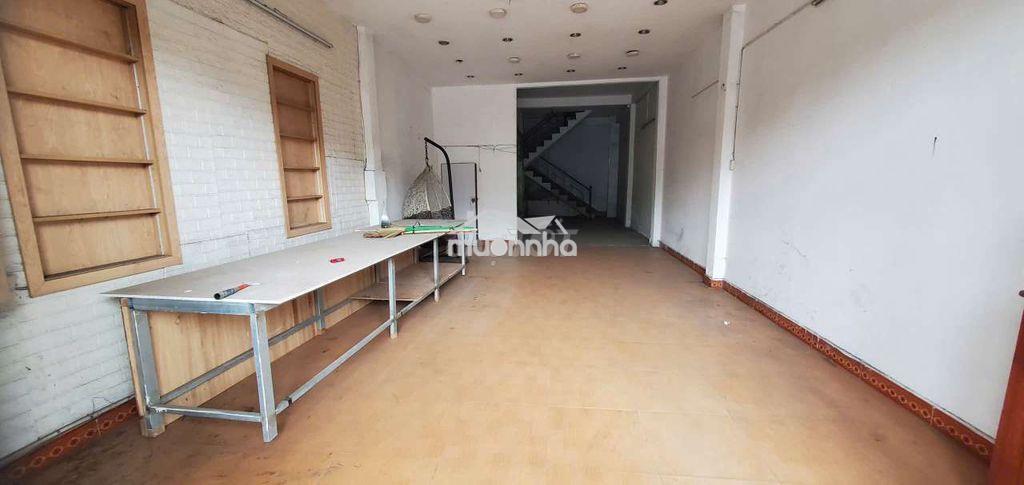Cho thuê nhà 2 tầng ,địa chỉ 275 đường cách mạng tháng 8 - đà nẵng - 3