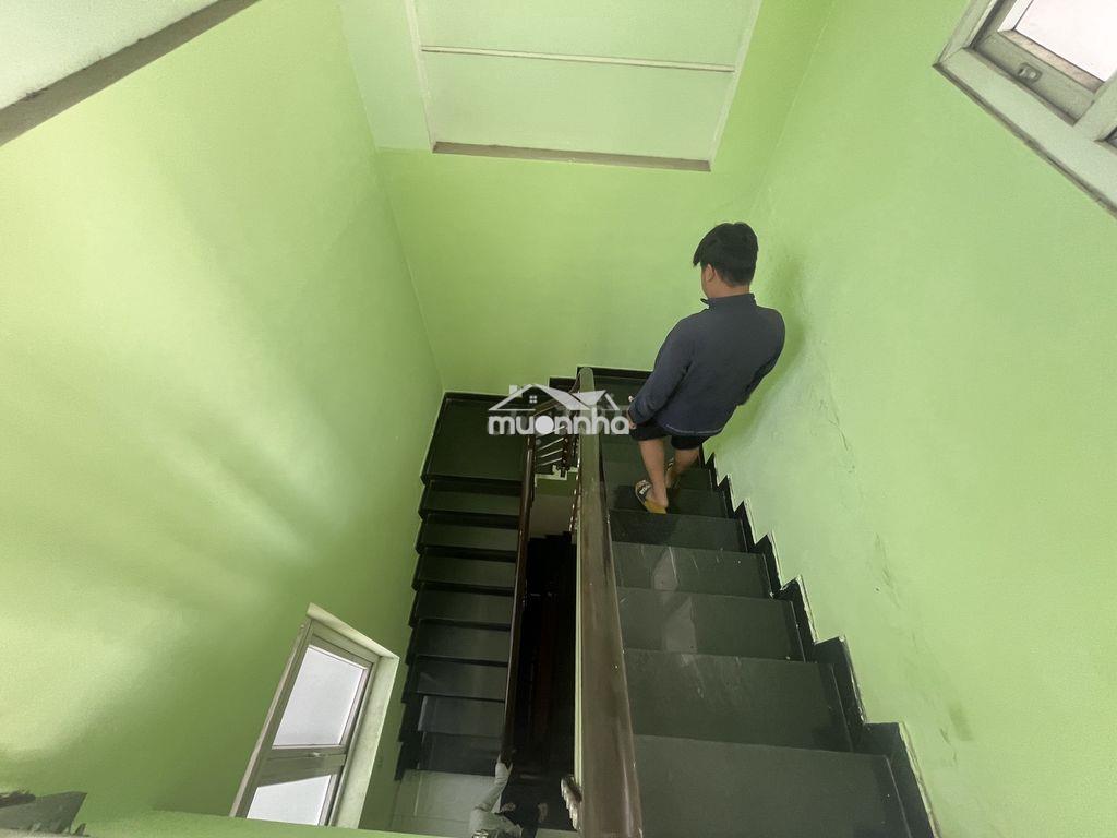 Cho thuê nhà trệt lầu tum ngay siêu thị bigc go đông hoà dĩ an - 3