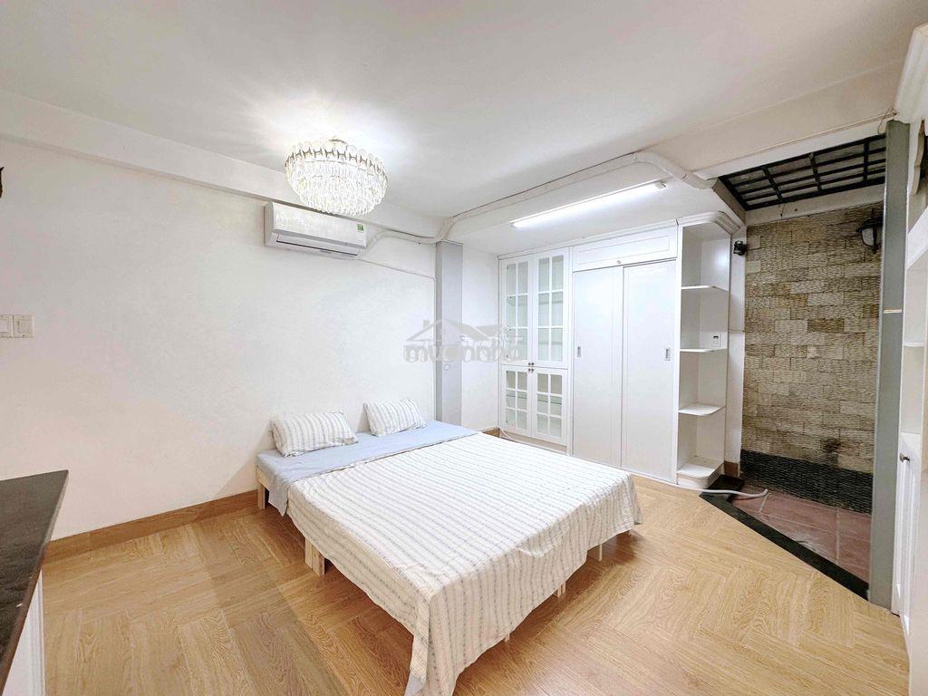 Phòng full nội thất | hoà hảo q10 | gần đh kinh tế | đi bộ 200m - 2
