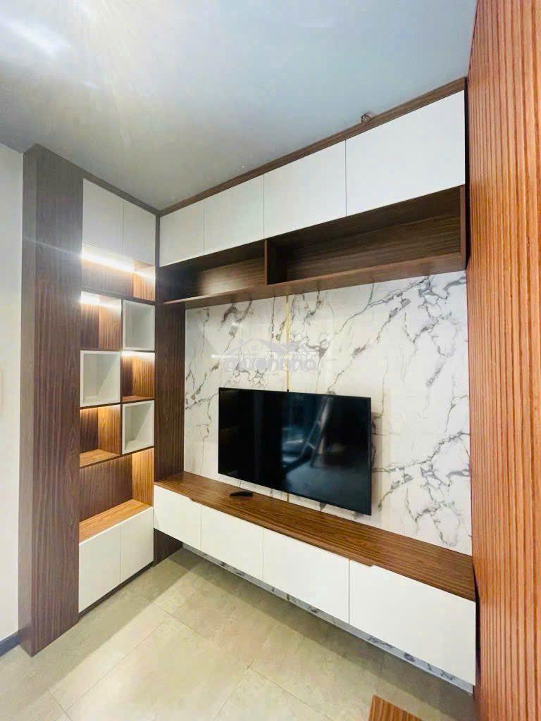Hàng hiếm nhà 2 tầng 40m2 - lô góc ngang 7,2m - hẻm xe hơi thông p.6