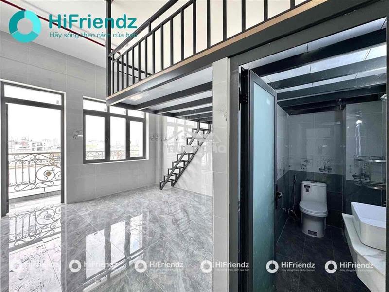 Có gác ban công thoáng thang máy gần văn lang  giữ tới 1/9 cho sv