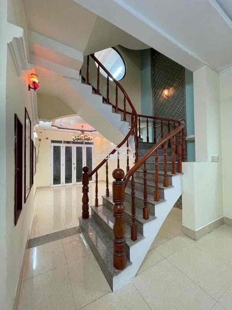Nhà 1 trệt 2 lầu sân thượng 5pn 4x18m hẻm huỳnh tấn phát q.7 - 2