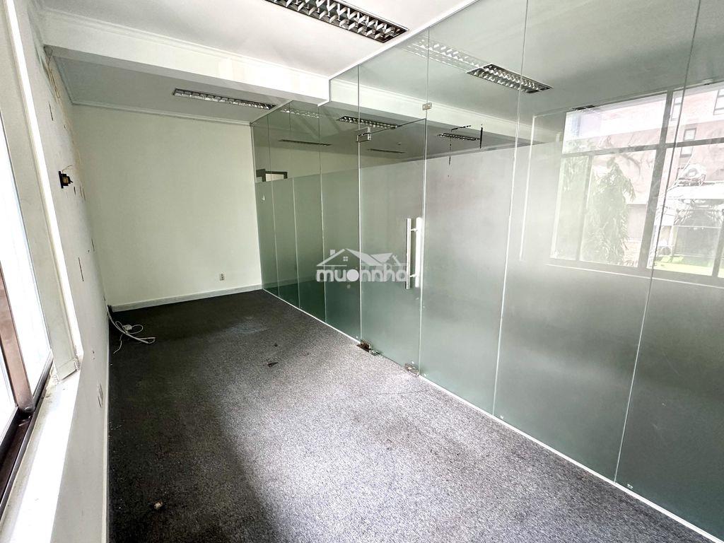 Văn phòng 75m2 giá 15 triệu/tháng tòa nhà sân bay mặt tiền trường sơn - 3
