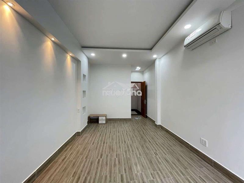 Nhà 3 phòng máy lạnh