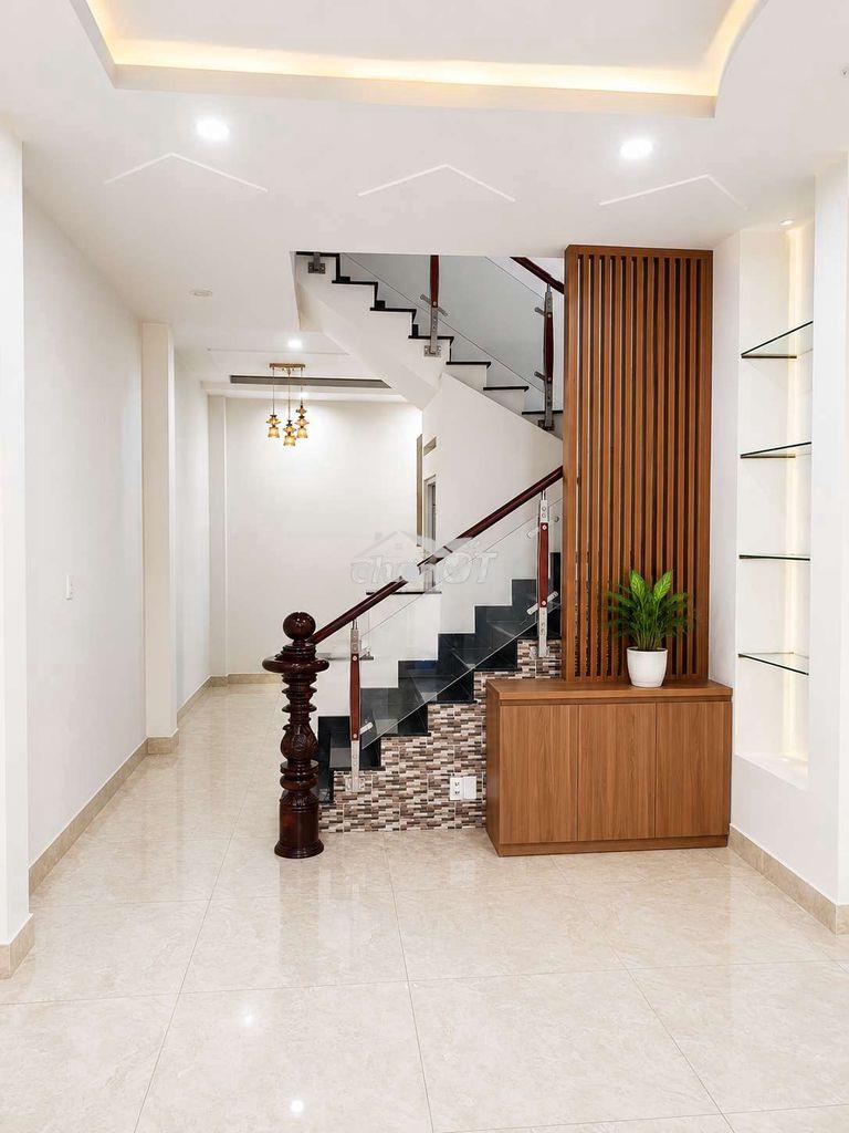 Nhà đẹp có nội thất 3pn 3wc