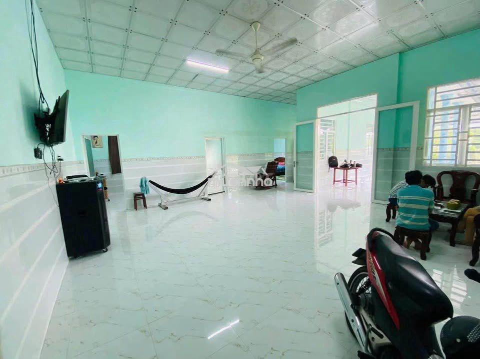 Chỉ 1.4 tỷ có nhà 251m2 đường nguyễn thị rành, 9.5x28m thổ cư, shr - 2