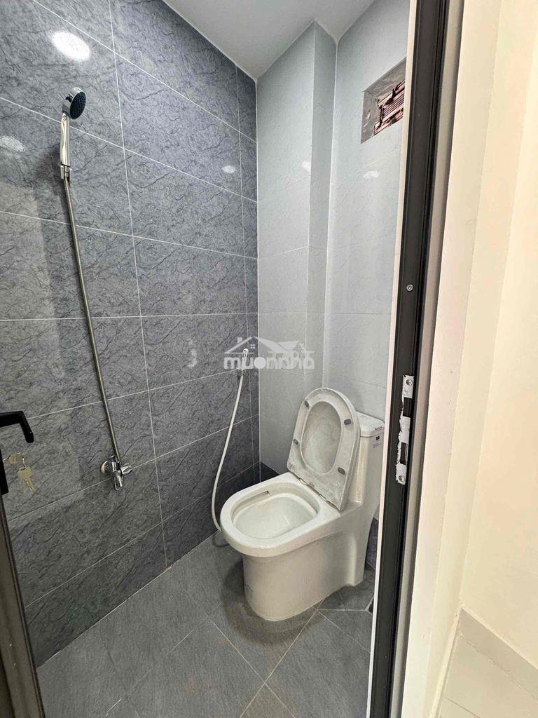 3 tầng 3 phòng ngủ , ko dính quy hoạch giá 2t88 còn thương lượng - 3