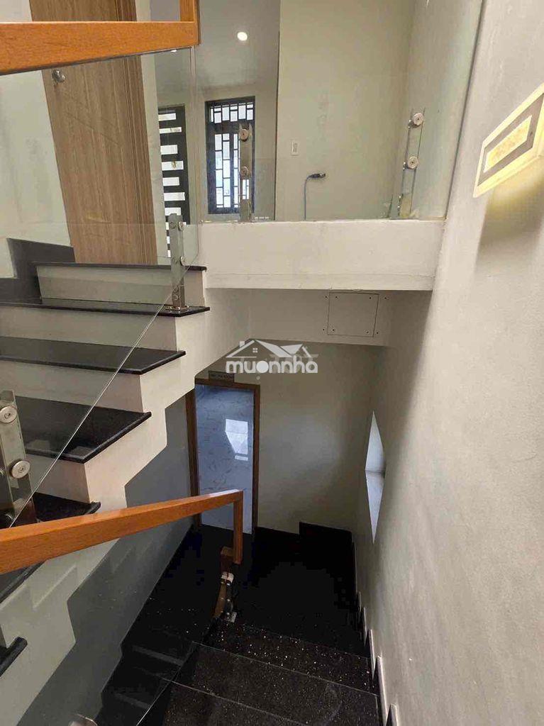 Cho thuê nhà 3 lầu hẻm xe tải sát võ văn ngân ngã tư thủ đức giá 16tr - 4