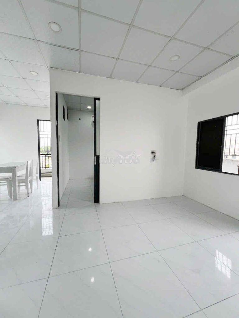 Penthouse- 50m2 full ban công- 1 phòng ngủ riêng tân bình - Ảnh 2