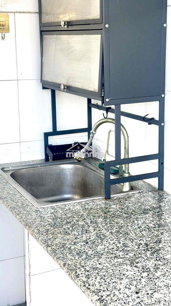 Phòng nguyễn biểu 35m2 có ban công rộng, thiết kế tách bếp tách toilet - Ảnh 4