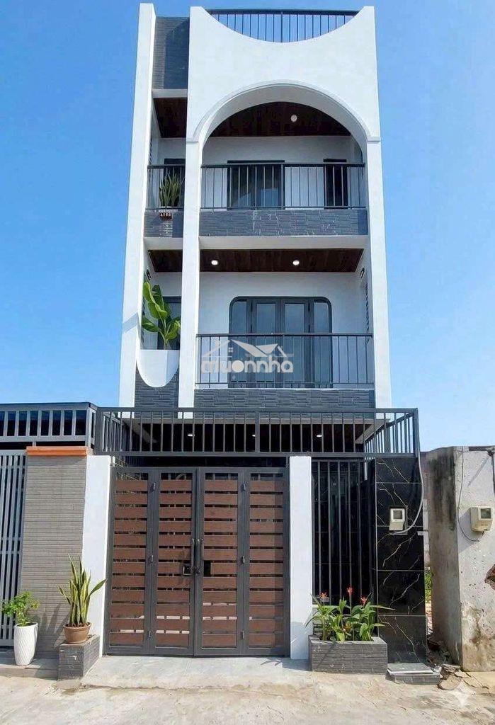 Nhà nguyễn duy trinh long trường