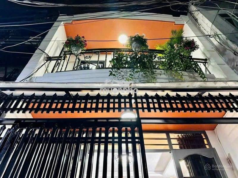 Bán gấp nhà ngay ngã hàng xanh 220 xô viết nghệ tĩnh bình thạnh. tỷ75