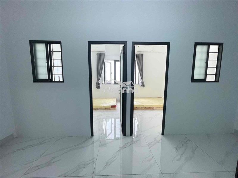 Căn 2pn full nội thất thang máy nhà mới xây p13 bt