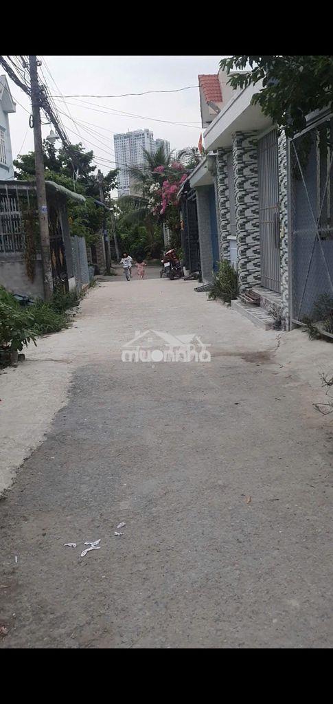 Bán căn nhà cấp 4 75m2 - gần quốc lộ 13 - đường thông bờ sông - 4