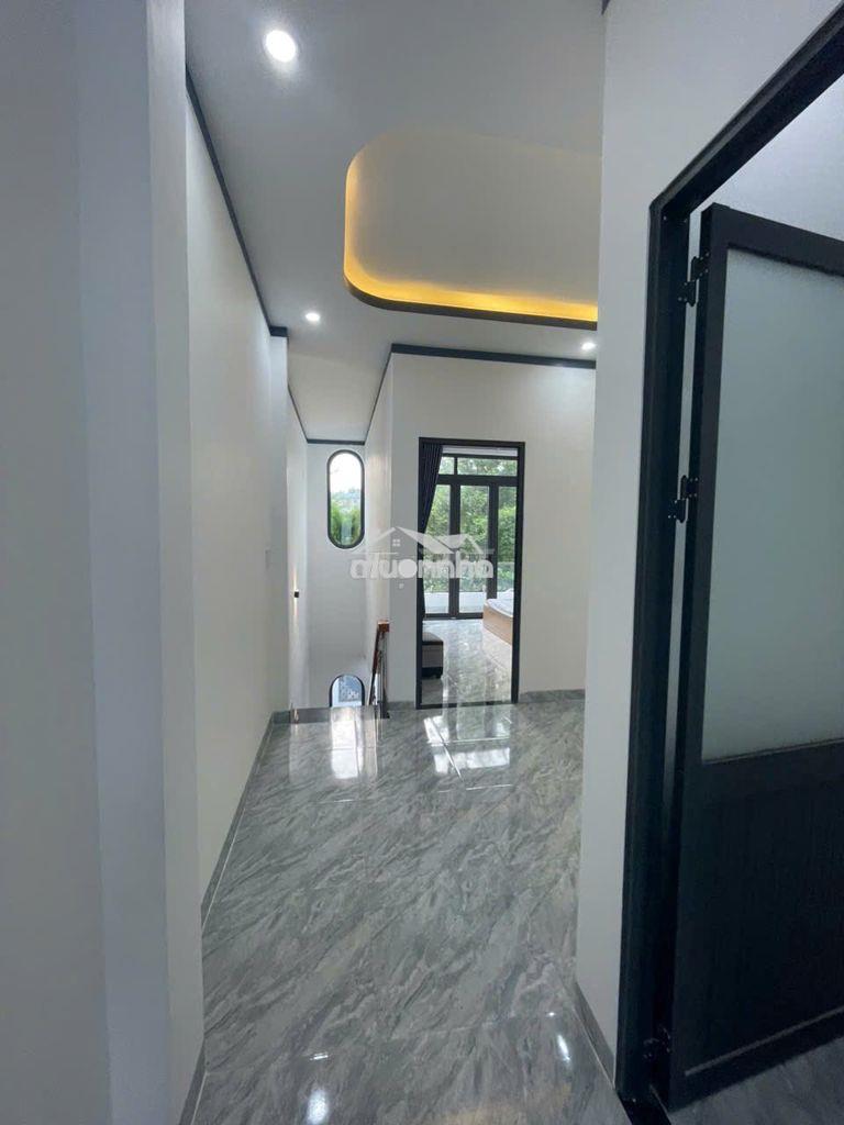 Kẹt tiền bán gấp căn nhà mới xây trệt lầu sát chợ kcn,trường - Ảnh 3