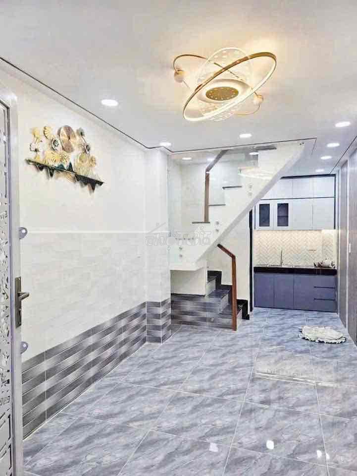 Nhà nguyên căn phạm hữu lầu hẻm 167 q7 giá 8tr - Ảnh 2