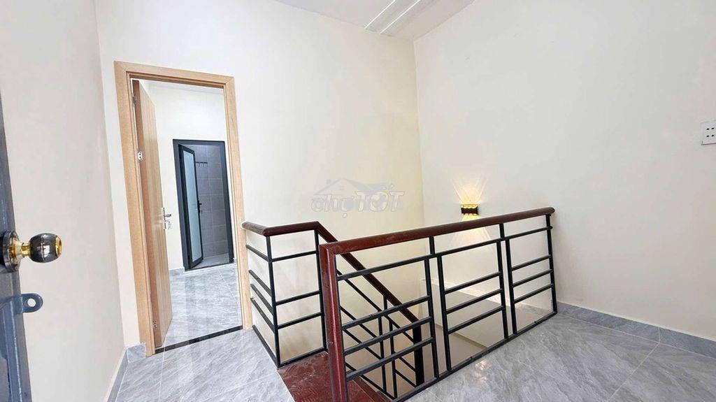 Hơn 4 tỷ nhà 3 tầng hẻm xe hơi thông huỳnh tấn phát, ở cho thuê kd tốt - 3