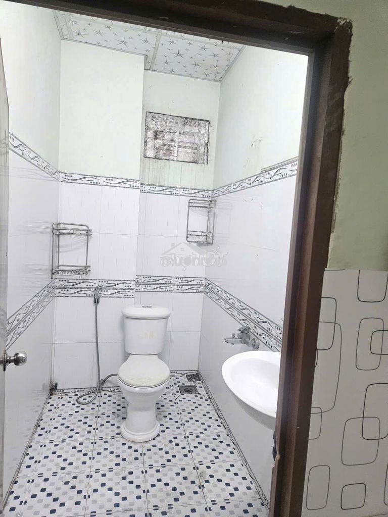 Nhà nguyên căn rộng rãi - 4