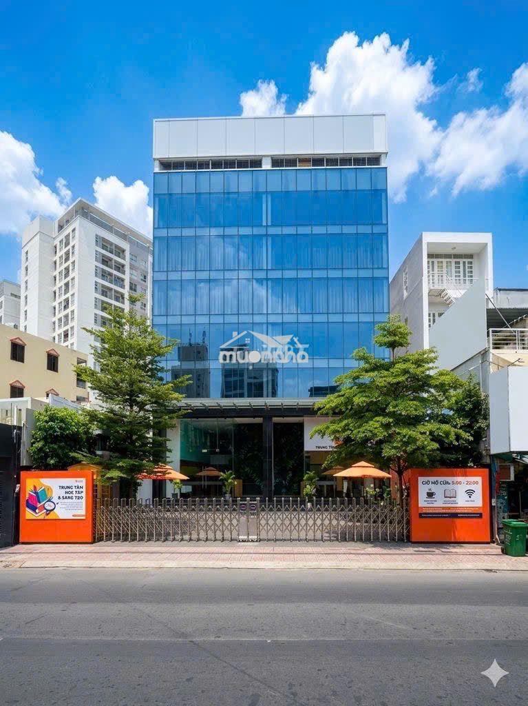 Cho thuê tòa nhà mặt tiền đường hai bà trưng mt 15m x 20m quận 3