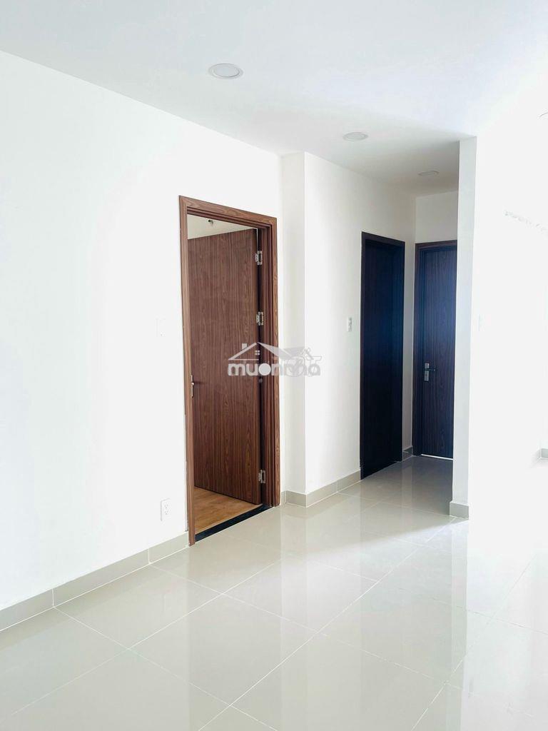 Cho thuê căn hộ western capital 2pn view hồ bơi hướng mát