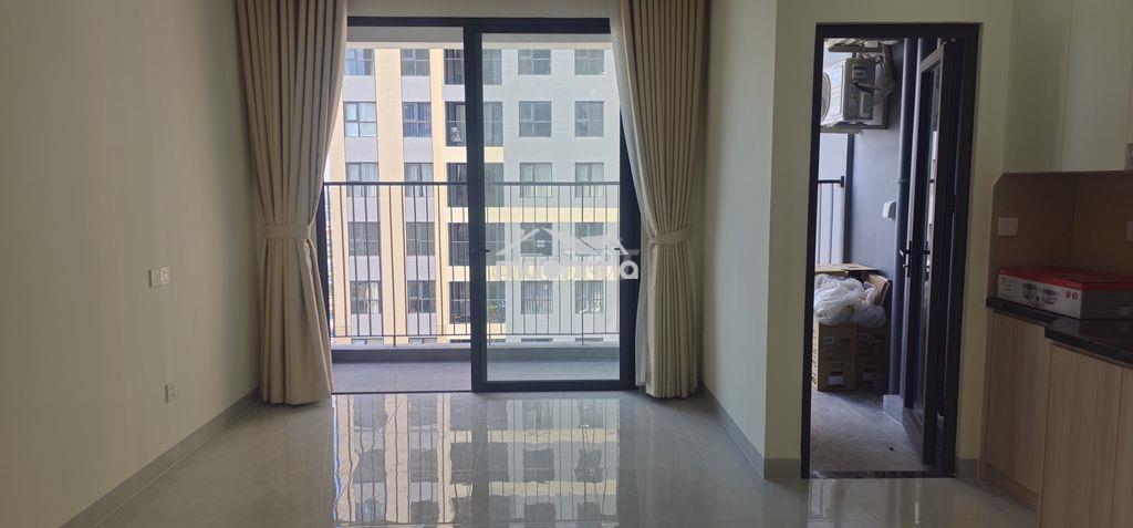 Cho thuê căn 2pn at sky garden 74m2 sẵn 2 máy lạnh rèm giá 6tr cọc 1t - Ảnh 3