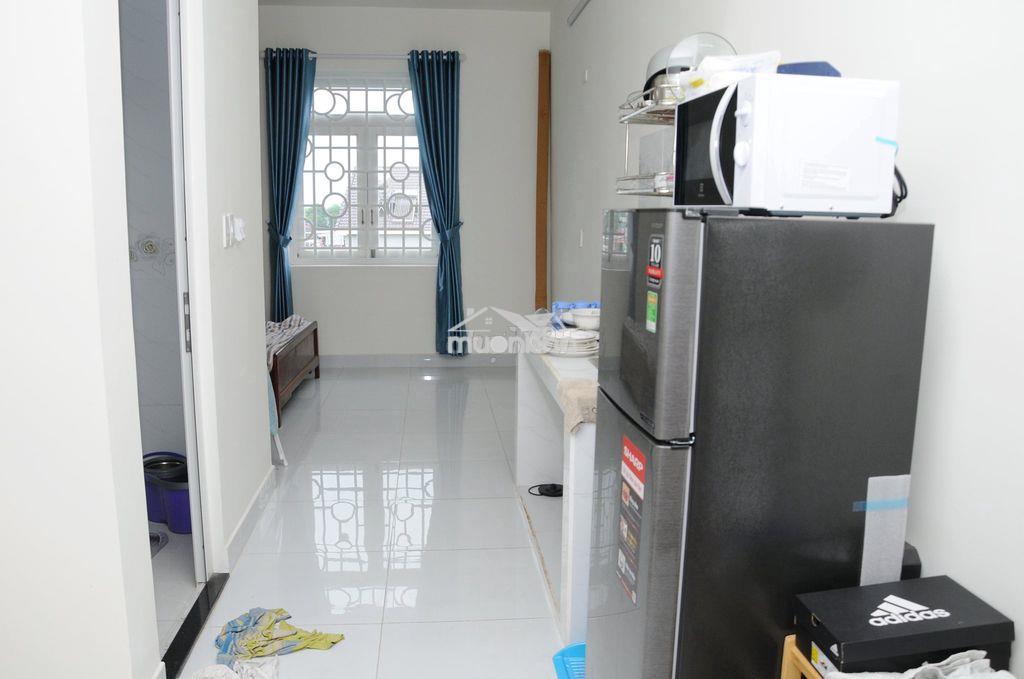 Phòng vip (ở ghép 3 người) cách đh tài chính - marketing 800m fpt 3km - Ảnh 3