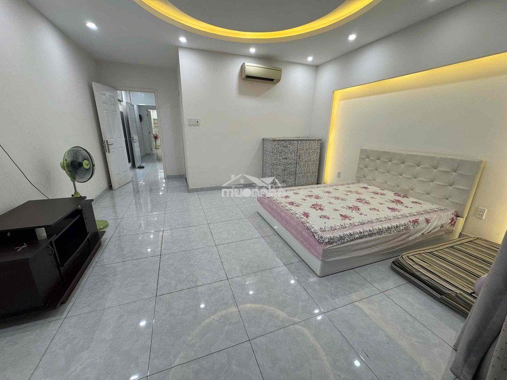 Căn hộ studio ban công 50m2 q7 giá 5tr8 - đối diện siêu thị vincomrt - Ảnh 4