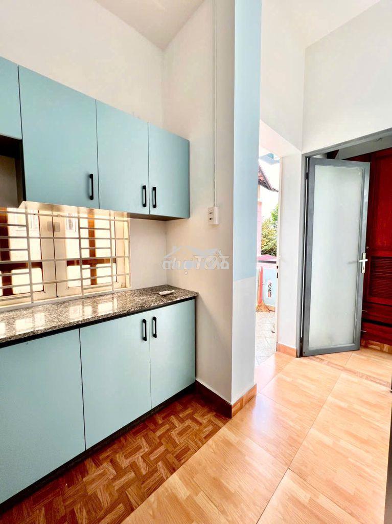 Cho thuê căn hộ bancol tách bếp gồm 1 phòng ngủ và 1 phòng khách - 2