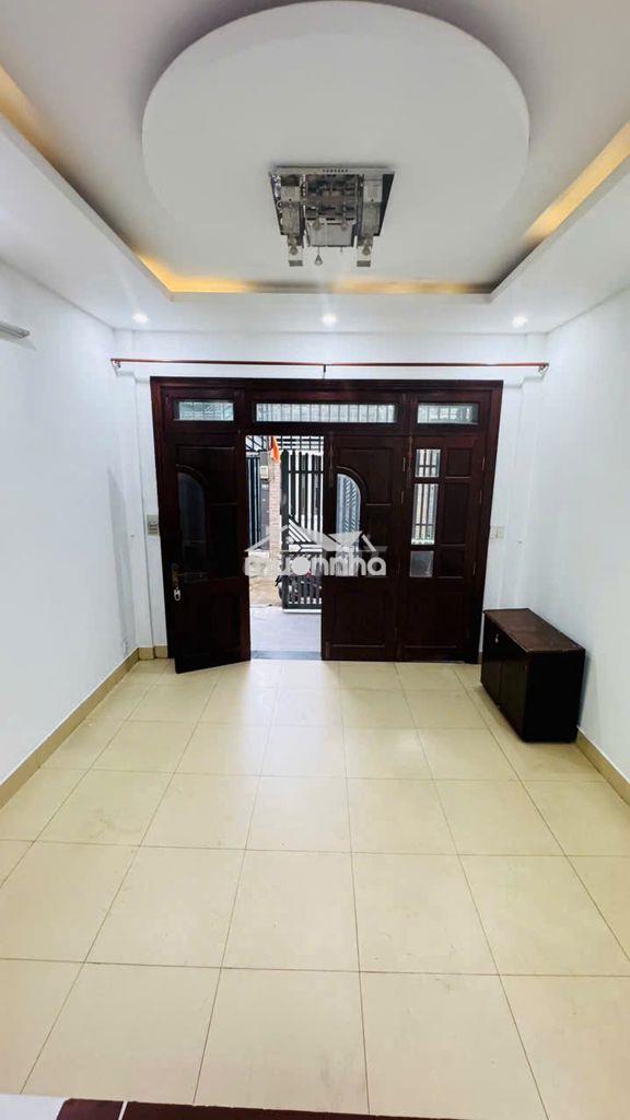 Chính chủ nhà 3 tầng 3pn gần vòng xoay phú hữu quận 9 - 4