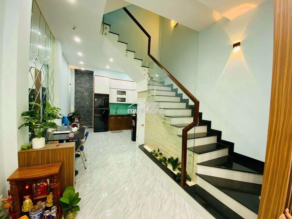 Nhà 2 lầu 3pn.4wc, hẻm trần xuân soạn - Ảnh 2