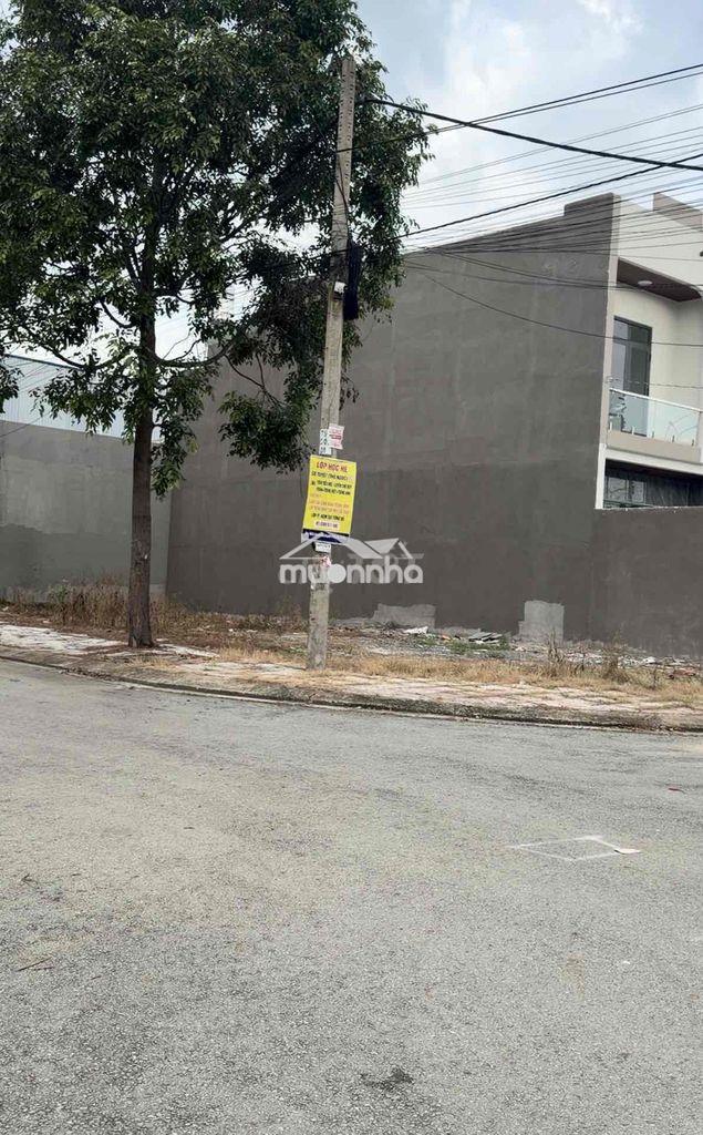 Chính chủ cần bán gấp lô gốc 2 mặt tiền