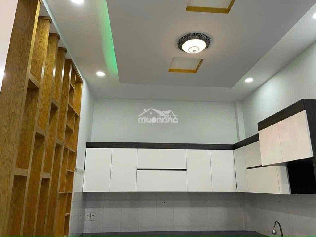 Cho thuê nhà mới tinh sạch sẽ gác lửng 2p ngủ hẻm xe hơi lê thị dung - Ảnh 2