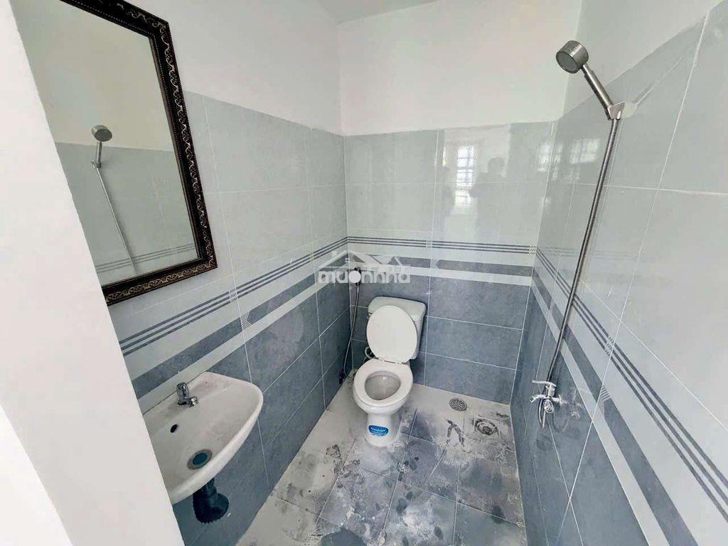 Mặt bằng đẹp góc 2 mặt tiền 766 cmt8 tân bình - 3