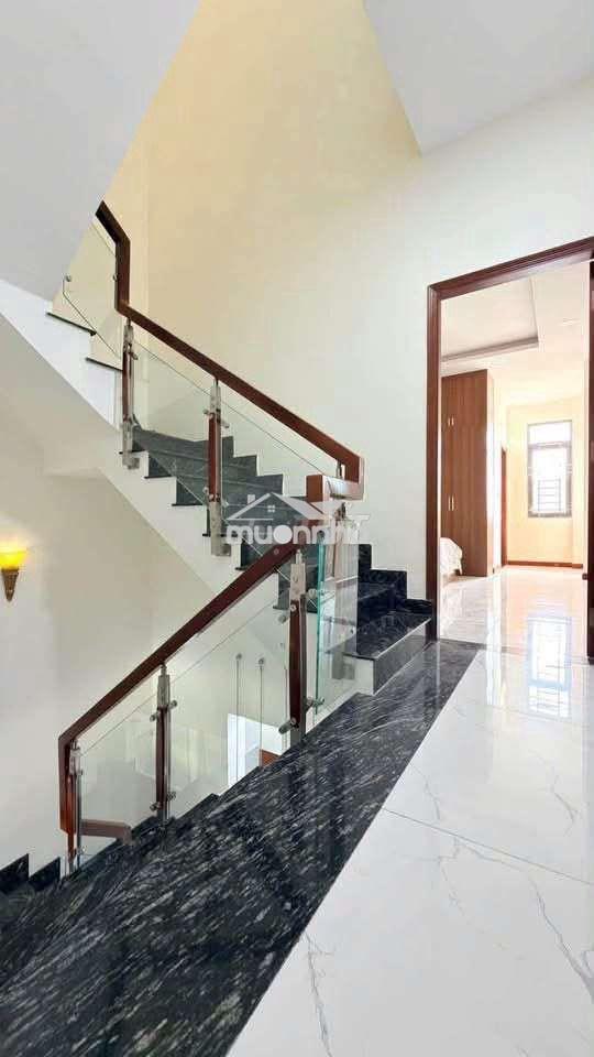 Nhà 2 lầu mặt tiền buôn bán gần nguyễn thị khắp - Ảnh 4