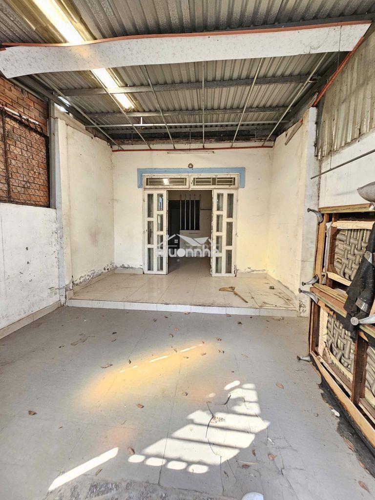 Bán nhà cấp 4 gác lửng giá rẻ  gần ngã tư chiêu liêu, dĩ an - Ảnh 3