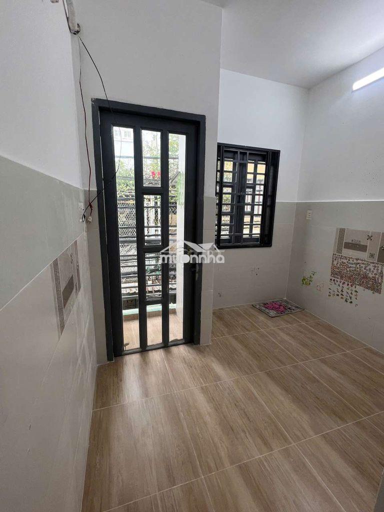 Bán nhà 2 tầng đường số 43, quận 4, 2.9 tỷ - 3