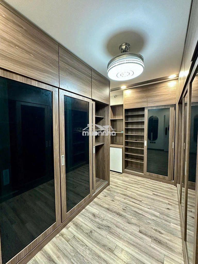 Nhượng lại penthouse 2 tầng 500m2 - 4