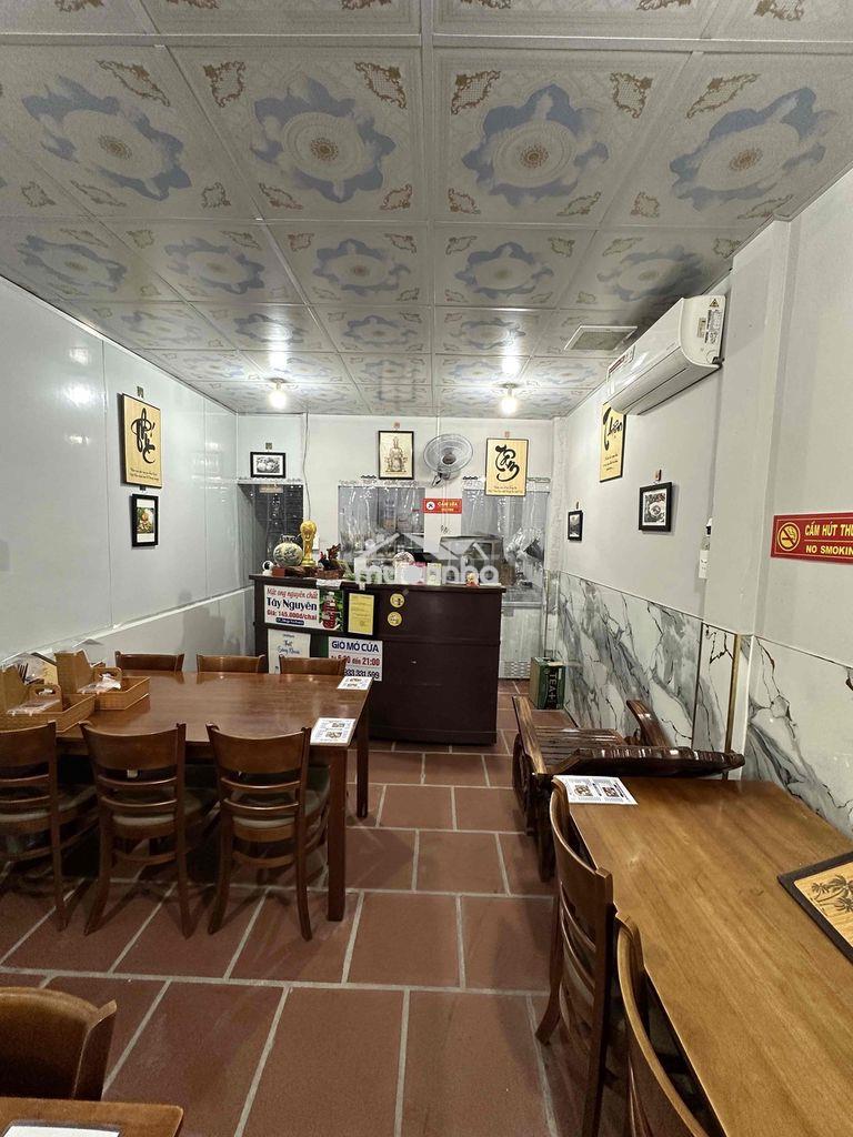 Cần sang quán gấp
