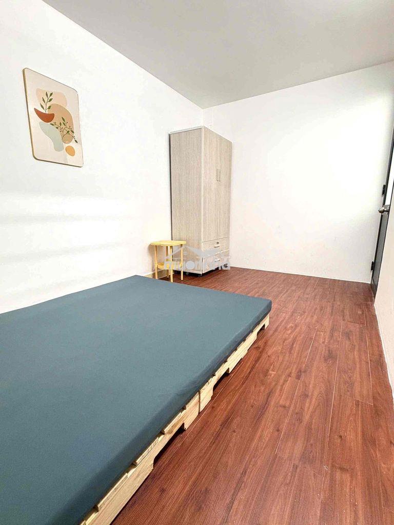 Phòng 2pn + sân thượng lớn ( lầu 2 )- full nội thất