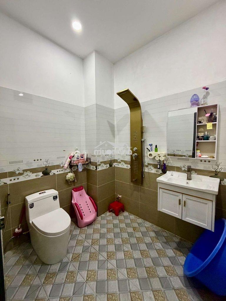 Nhất chi mai tân bình - hẻm thông - 72m2 - 7,45 tỷ - 4