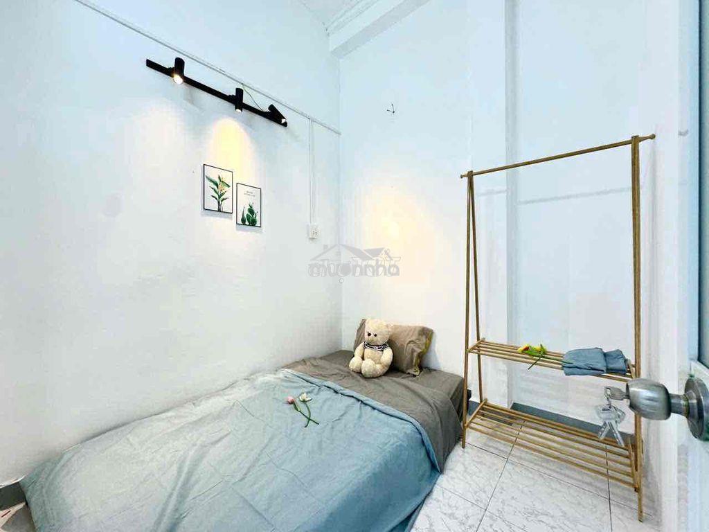 🔥Cho thuê 2pn ban công đầy đủ nội thất ngay hoàng văn thụ khu sân bay - 3