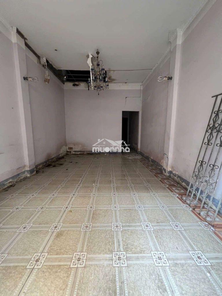 Cần bán gẩp nhà nát cầp 4 1 xet trường trinh p ttn .dt 4,2 x 15 . - 2