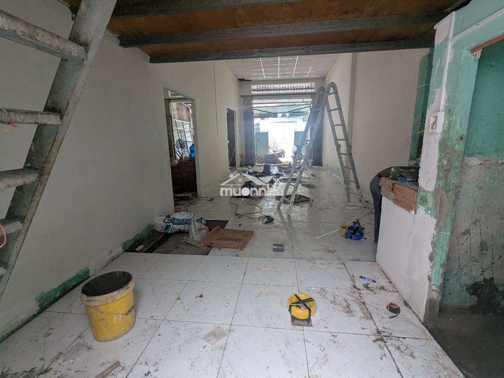 Mặt tiền đường xe tải , sơn sửa mới giá cực kì phù hợp - 2