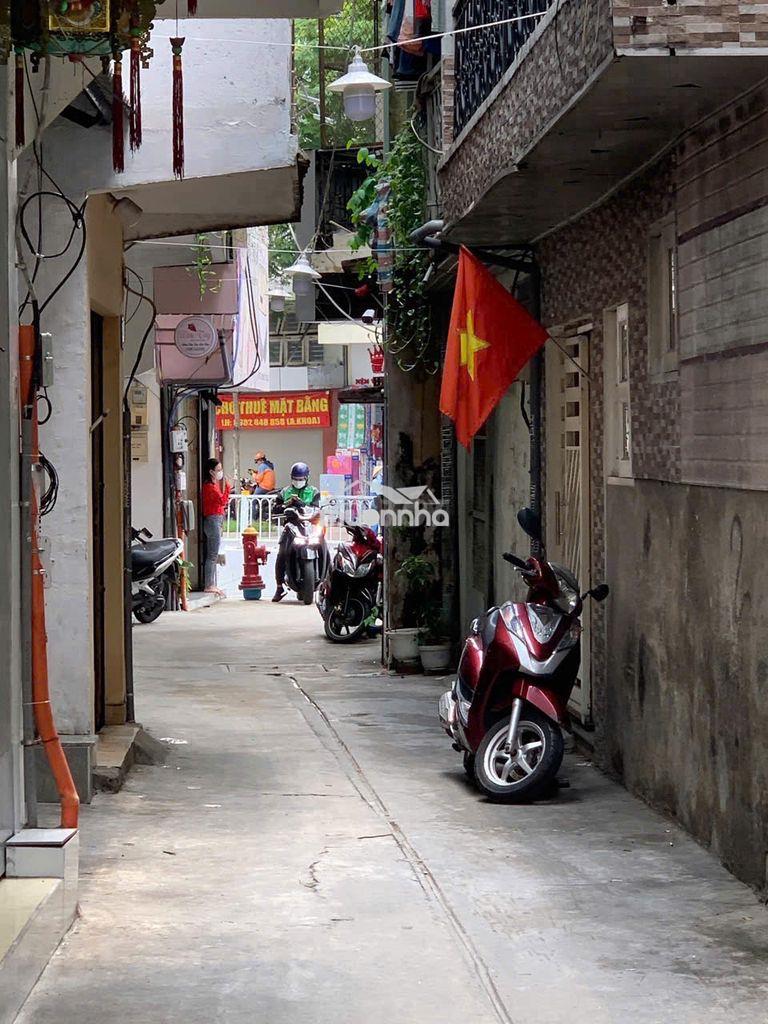 Nhà mới sơn sửa gần mt lê văn sỹ quận 3 - 4