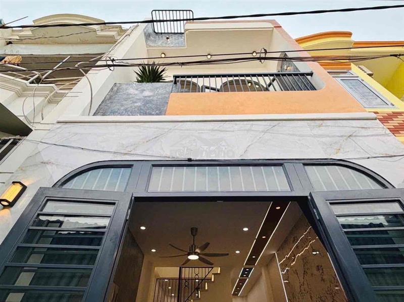 Ngay ngã 6 quang trung, 20m lên xe hơi, full nội thất, dt 34m2, 2 tầng